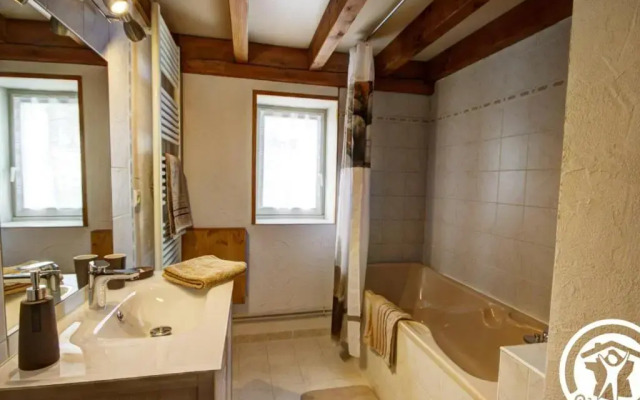 Gîte Pralong, 3 Pièces, 4 Personnes - Fr-1-496-117