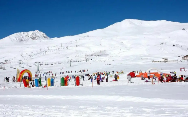 Dinastia Case Snow Apartment