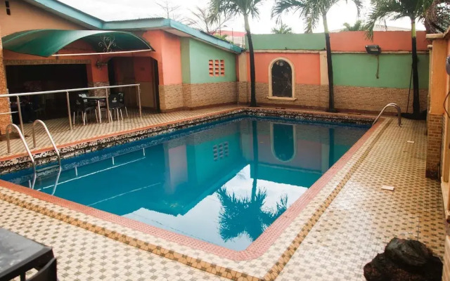Alfoscar Hotel & Suites