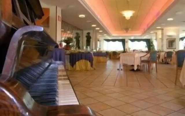 Miceneo Palace Hotel
