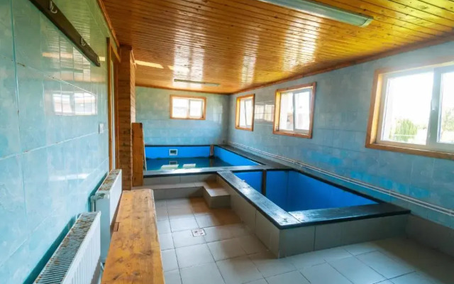 Pensiune agroturistică "Casa Teodora"