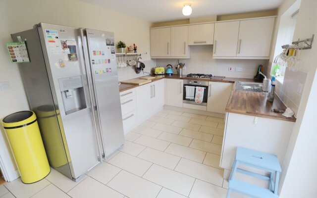 Easy Travel Luxury NEC Airport