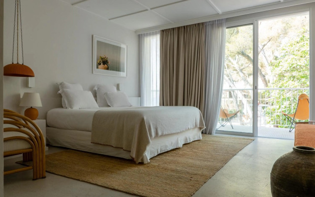 Les Roches Rouges, a Beaumier hotel