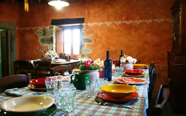 Wonderful private villa for 16 people with WIFI, private pool, TV and parking