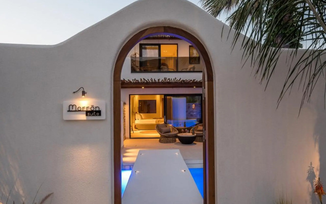 Soleil Apartments  Studios