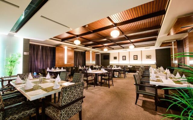 Hotel Majestic Grand