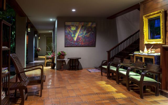 Baan La Poon Hotel