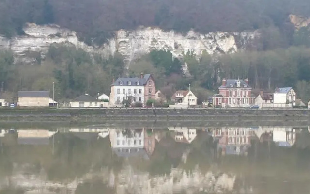 La Chaumière Bord de Seine