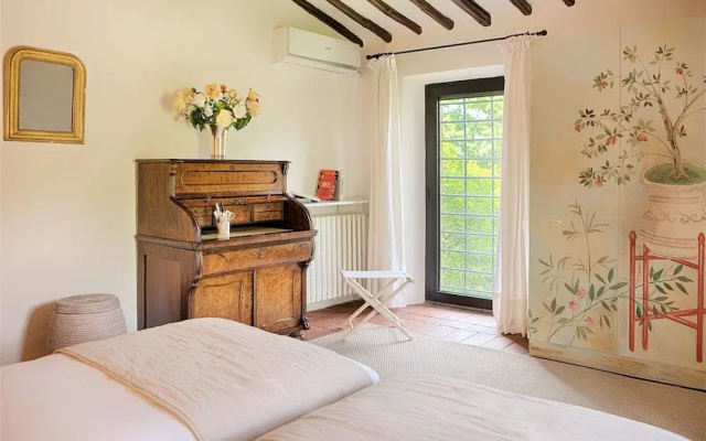 Exclusive Villa & Winery for 4 Persons