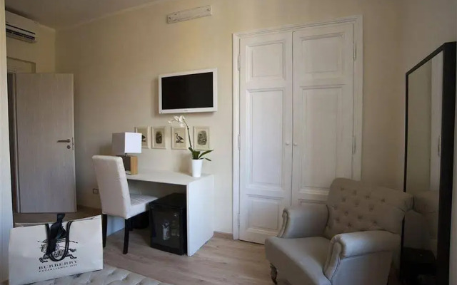 Iulia Guest House