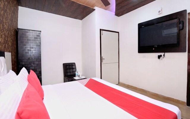 The Sitara Hotel By OYO Rooms