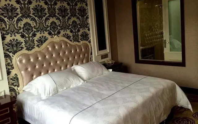 Shanghai Happy Hotel