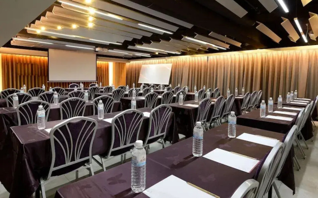 Talmud Tainan Suites