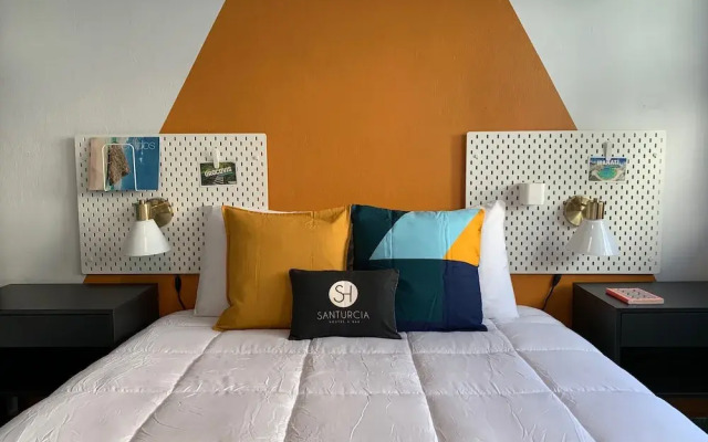 Santurcia Hostel - Adults Only