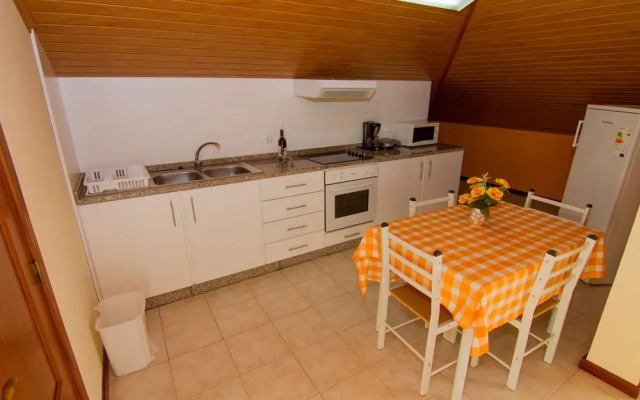 Feel Like in Each in our Little House