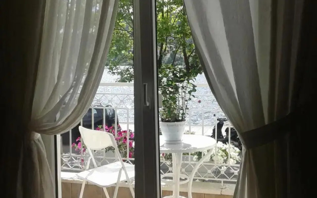 Katerina Rooms & Suites