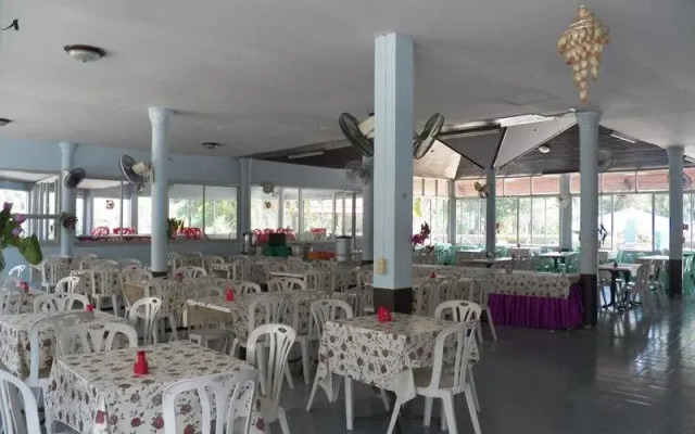 Cha-Am Royal Beach Hotel