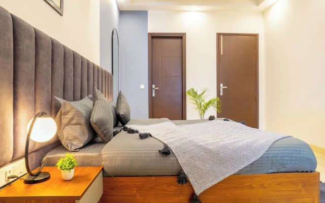 Housr 1RK & 1BHK Apartment Sector 28