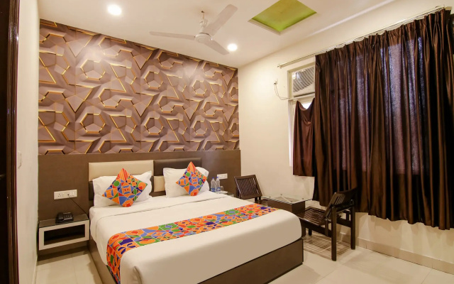 FabHotel Rosewood Inn