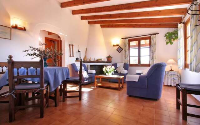 Villa - 2 Bedrooms with Pool and WiFi - 103214