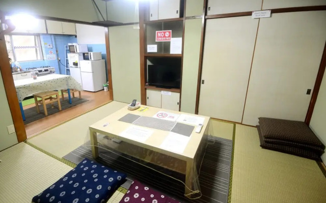 Samurai Apartment