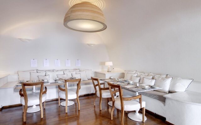 Mystique, a Luxury Collection Hotel, Santorini