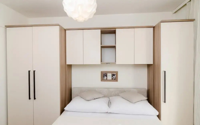 Apartment 4U