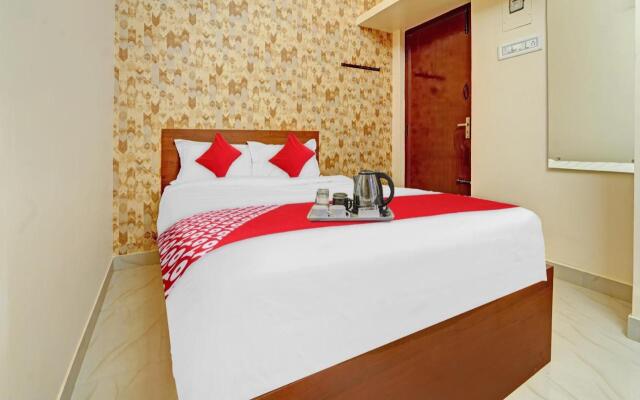 OYO Flagship 702142 Hotel Everest Grand