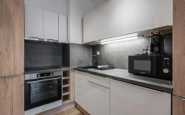 WestSide River Apartment