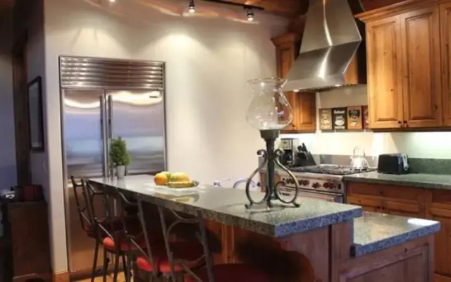 RedAwning Villas at Tristant 209-Plus!