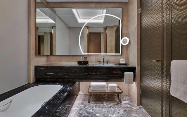 Hilton Yancheng