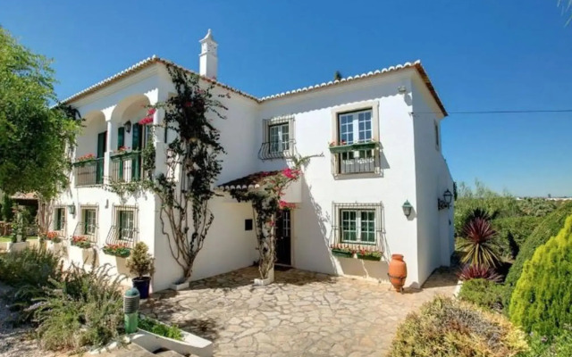 Villa Milo AM in Albufeira