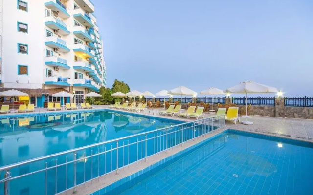 Club Sun Paradise