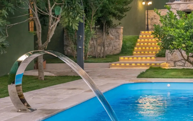 Villa Marco Polo With Swimming Pool