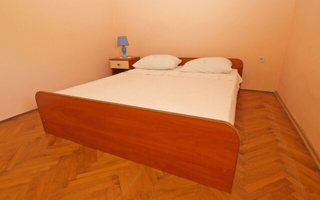 Apartment 1157