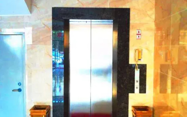 DONGQINGHOTEL