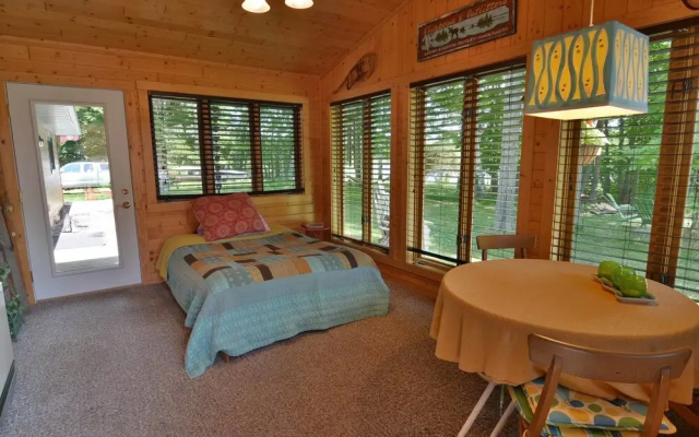 Namakagon Landing 4 Bedroom Home by RedAwning