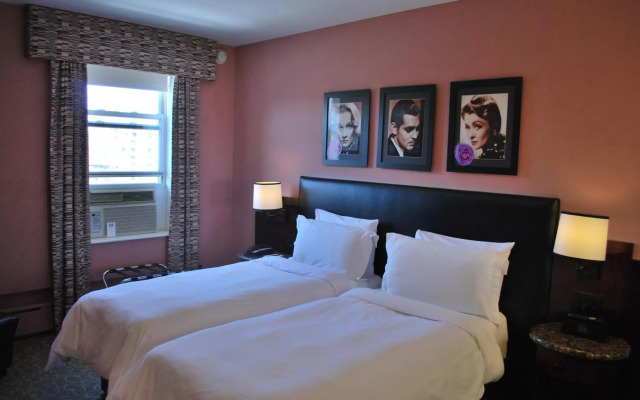 Washington Square Hotel