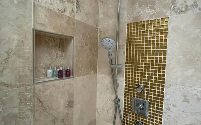 4 Islington Park Street