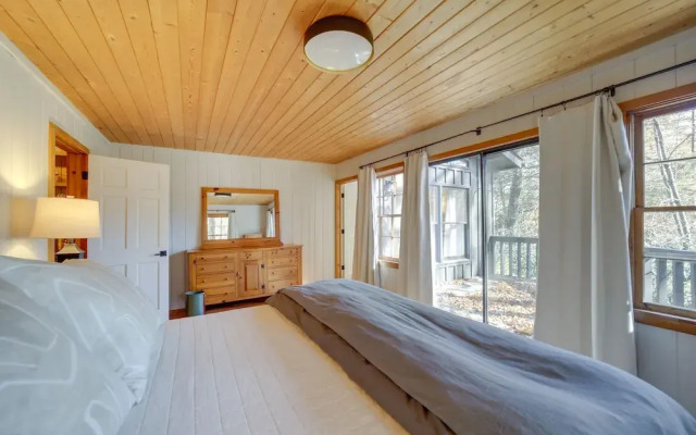Stunning Cashiers Vacation Home w/ Mountain Views!