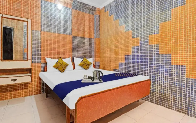 SPOT ON 62846 Mayank Saini Guest House