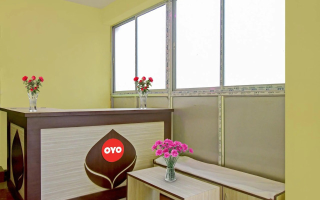 OYO Flagship 70045 Season