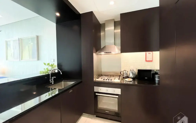 Cozy 1b With Balcony in Business Bay
