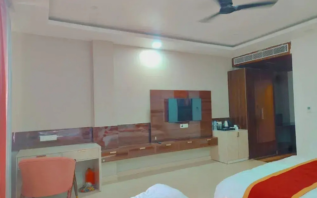 Sitaynam Hotel & Resort-Infront RAM Temp