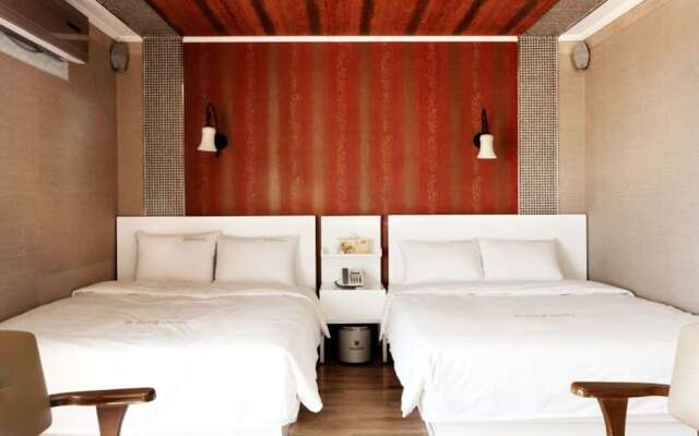 Zenith Hotel