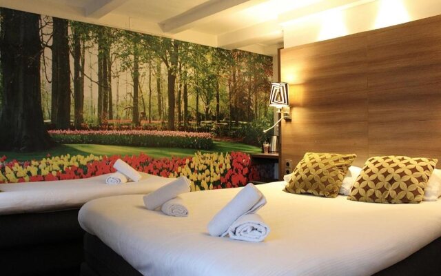 Townhouse Hotel