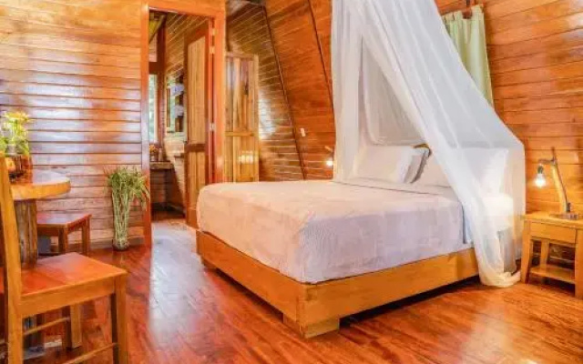 Heimatlos Rainforest Lodge