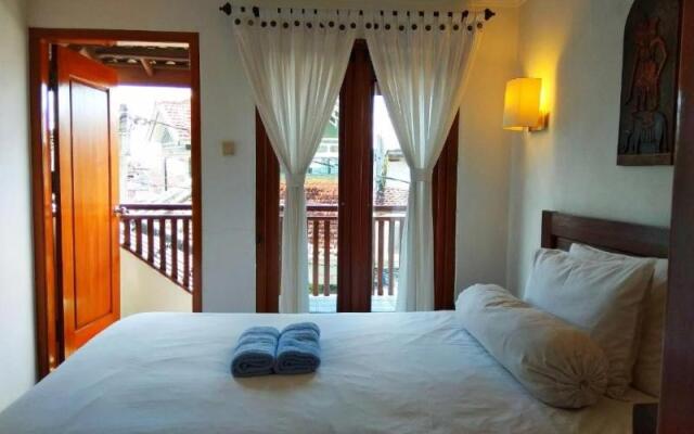 Jos And Hanny Homestay By Zuzu