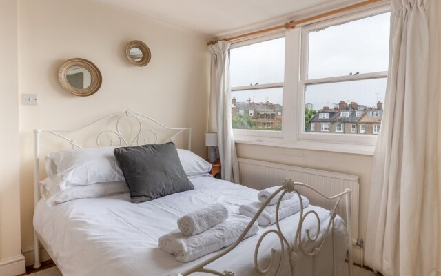 Panoramic Family Home in Maida Vale