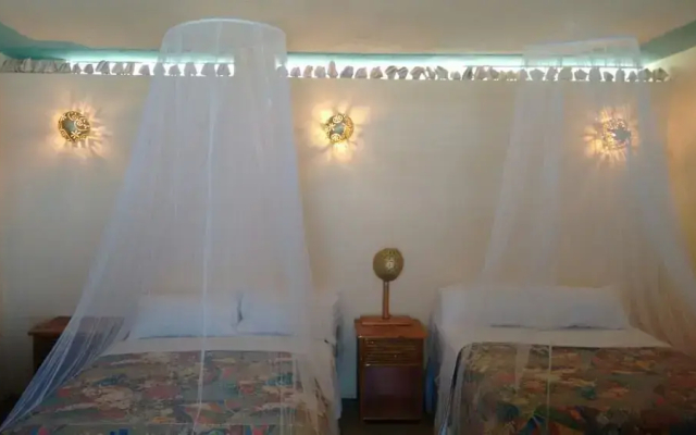 Yoset Hotel